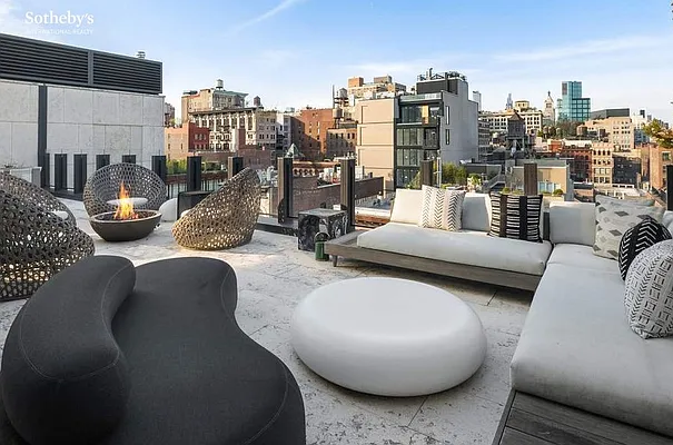 Sold by Sotheby's International Realty | media 49