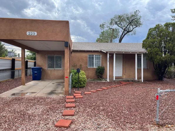 223 Mesilla St NE, Albuquerque, NM 87108