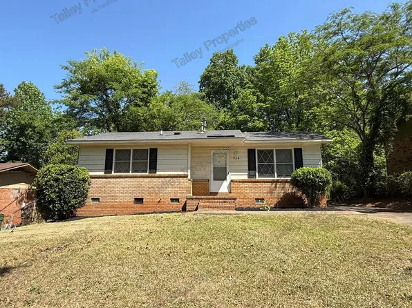 524 Echodale Dr, Charlotte, NC 28217