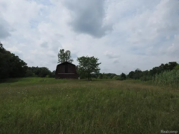 0 Hickory Ridge Rd, Fenton, MI 48430