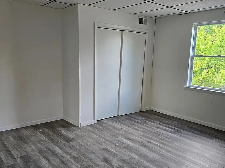 246 E Broadway #2 — Photo 10
