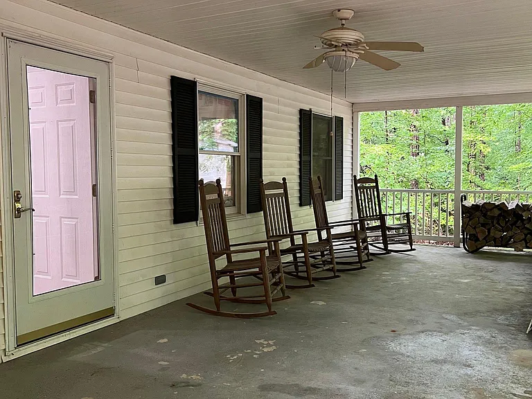 Rocking chairs can be left onsite