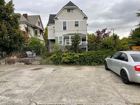3rd image of 402 N K St #3