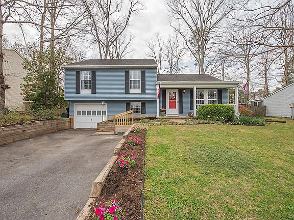 2nd image of 7609 Derryclare Dr