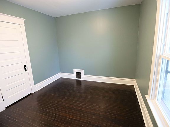 5th image of 1222 Wealthy St SE #2