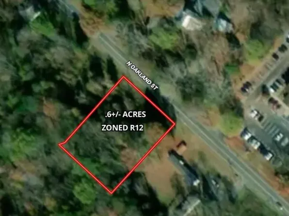 300 N Oakland Ave, Eden, NC 27288