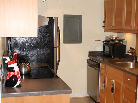 Upgraded Kitchen with stainless steel appliances