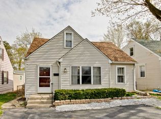 302 E Washington St, Round Lake Park, IL