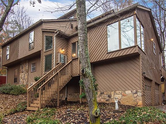 5th image of 3890 Northpoint Dr