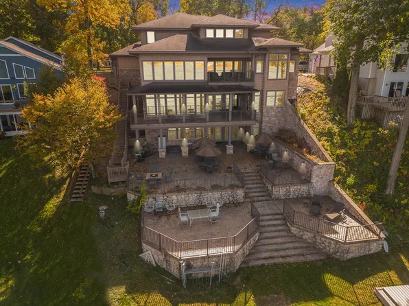 16086 Dogwood Ln, Plymouth, IN 46563