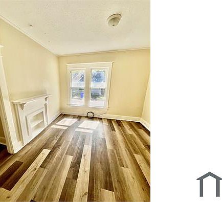 5th image of 211 Cornelia Ave