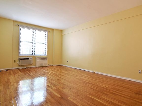 4th image of 100 Colfax Ave APT 5K