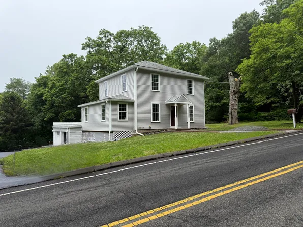 439 New Hanover Avenue, Meriden, CT 06451