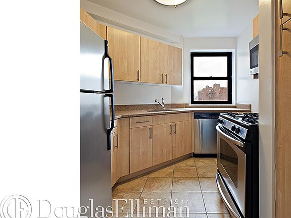2nd image of 2255 5th Ave APT 8F