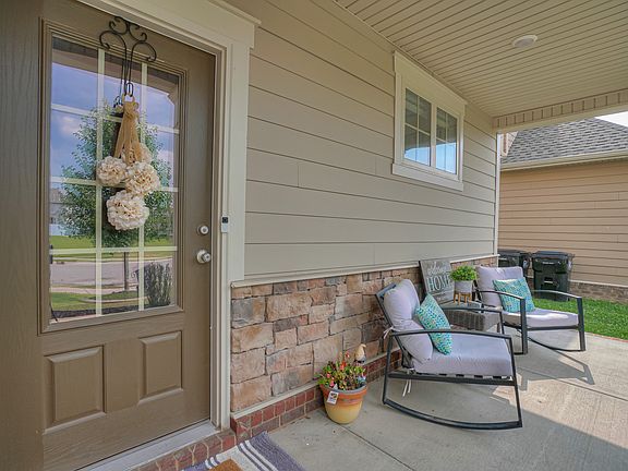 4th image of 4067 Cannonsgate Ln
