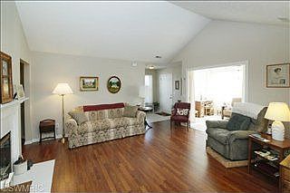 3rd image of 252 Ashton Lake Dr