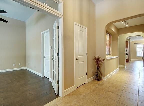 4th image of 2140 Settlers Park Loop