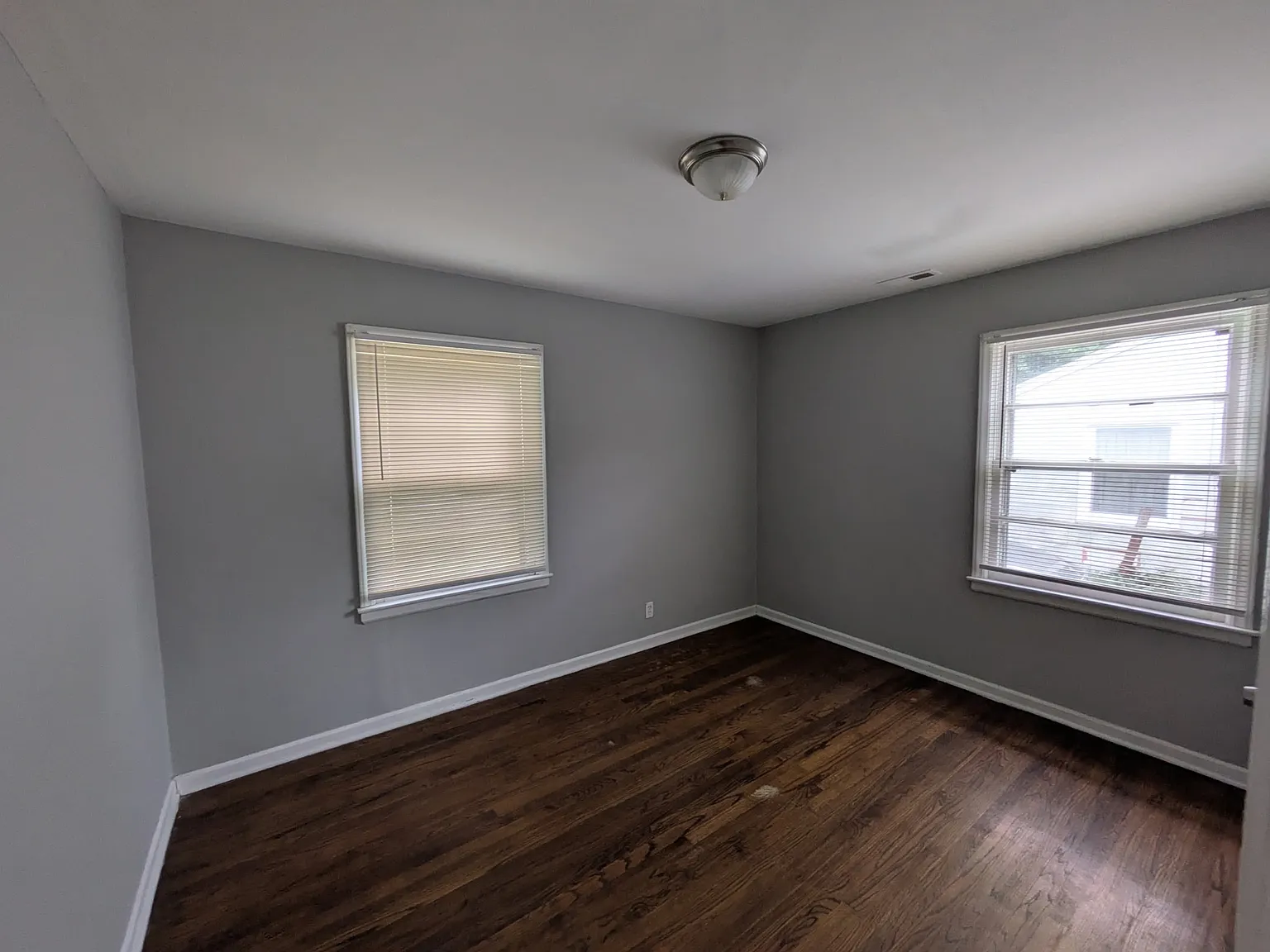 2 bed, 672 sqft, $1,195 — Photo 4