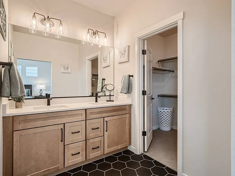 8720 Wolf Valley Dr — Photo 8