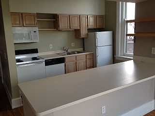 2nd image of 204 W 8th St APT 25