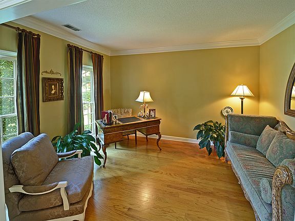 3rd image of 1873 Dogwood Hollow Dr