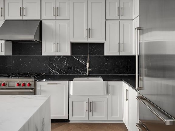 5th image of 1616 W End Ave #2609