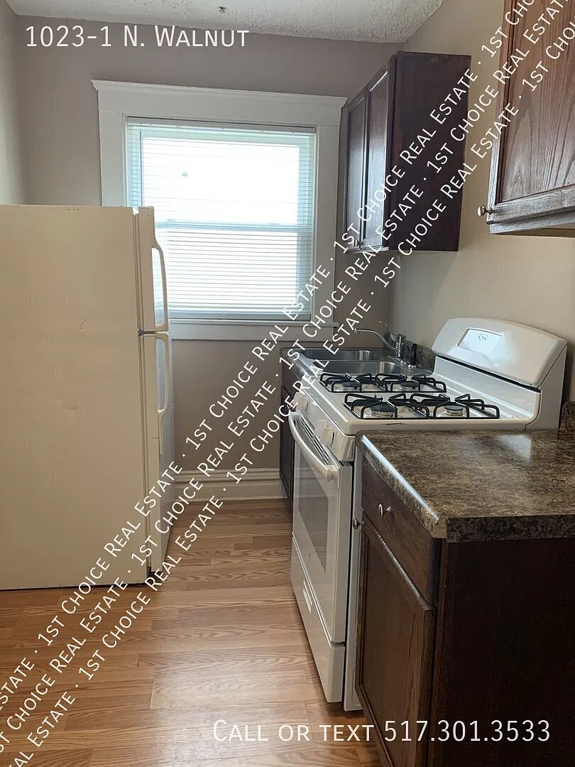 1-BDR Apartment - 1st Floor - Pet Friendly — Photo 2