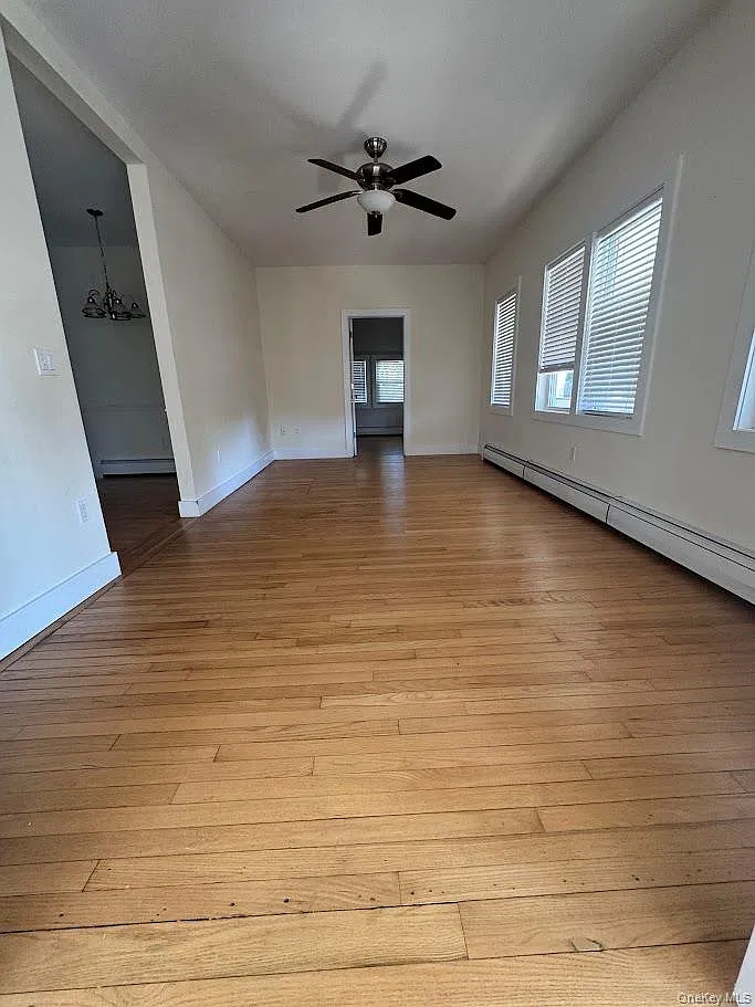 3 bed, 2.0 bath, 1600 sqft, $3,800 — Photo 2