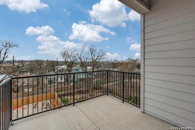330 E Carson St #2301 — Photo 20