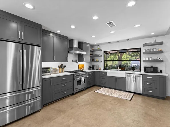 1717 Birchwood Dr, San Marcos, CA 92069