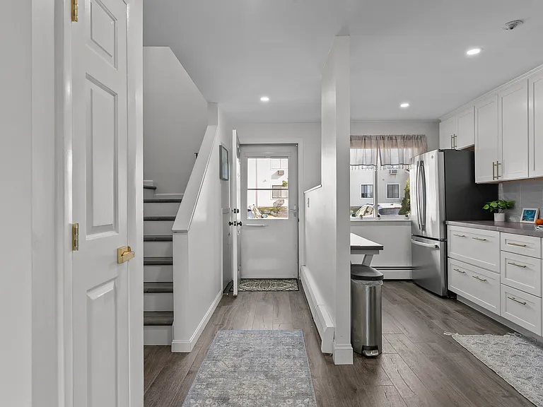 66 Girard Ave #324 — Photo 23