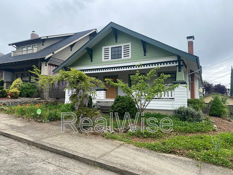 837 SE Blakeley Ave — Photo 10