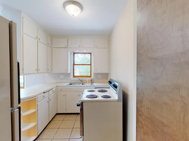 2635 Hunt St — Photo 4