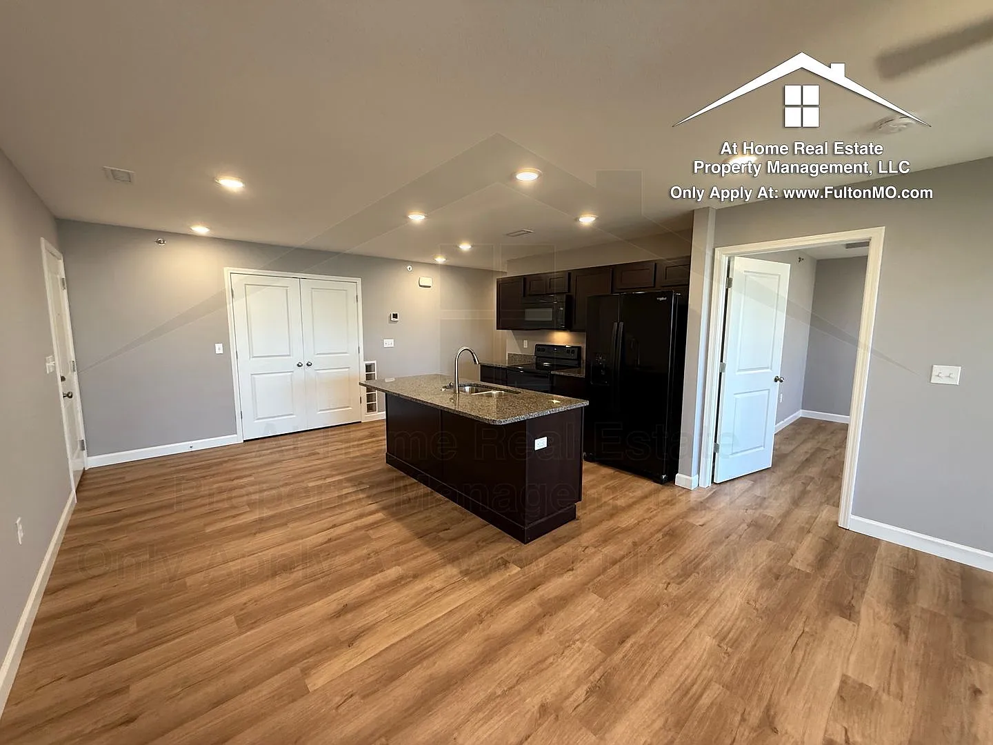 2620 North Bluff Street Apartment 101 Fulton, MO 65251 — Photo 4