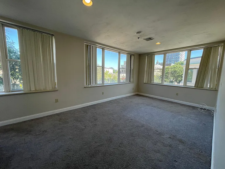 15 Pearl St #5 — Photo 22