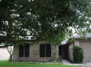 4517 W Columbary Dr, Rosenberg, TX 77471