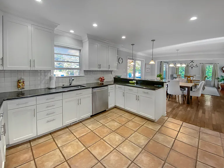 63 Shinnecock Hills Rd — Photo 6