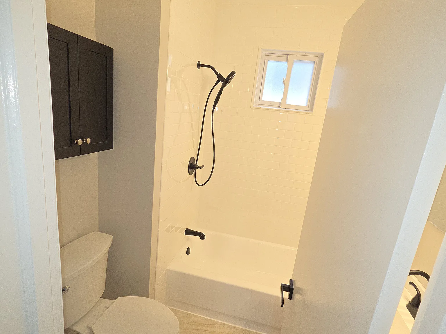 131 Greeley Ave — Photo 3