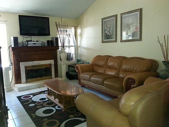 3rd image of 1570 Barberry Ct