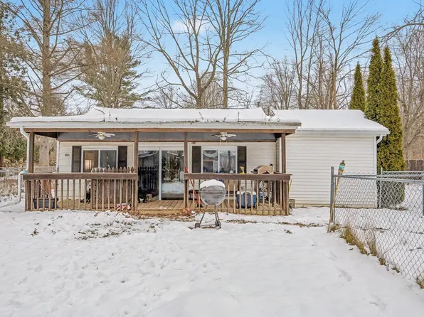 1005 Elm St, Beaverton, MI 48612