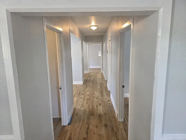 2802 Robinson Rd — Photo 4