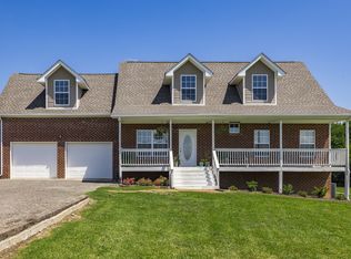 527 Governor Hall Rd, Castalian Springs, TN 37031