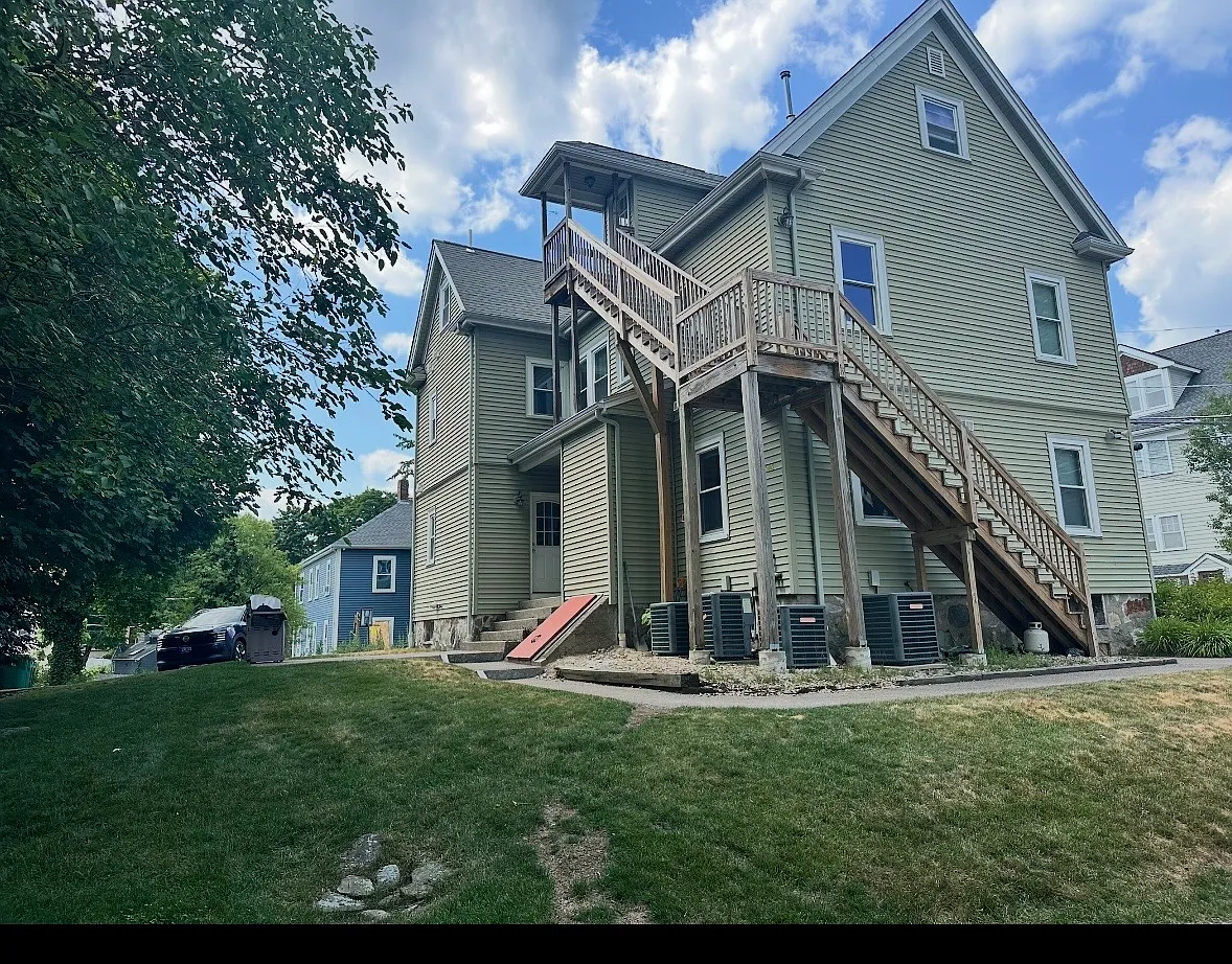 1 bed, 1000 sqft, $1,950 — Photo 2