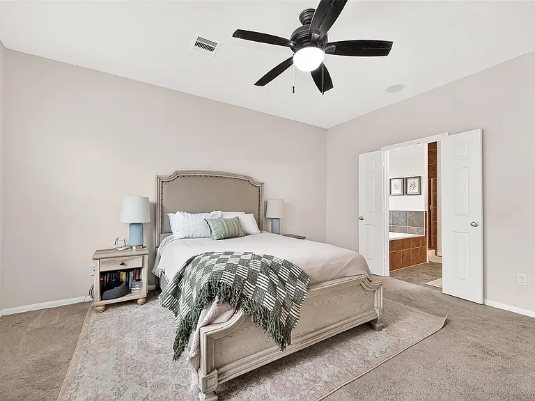 6503 Wilshire Fern — Photo 24