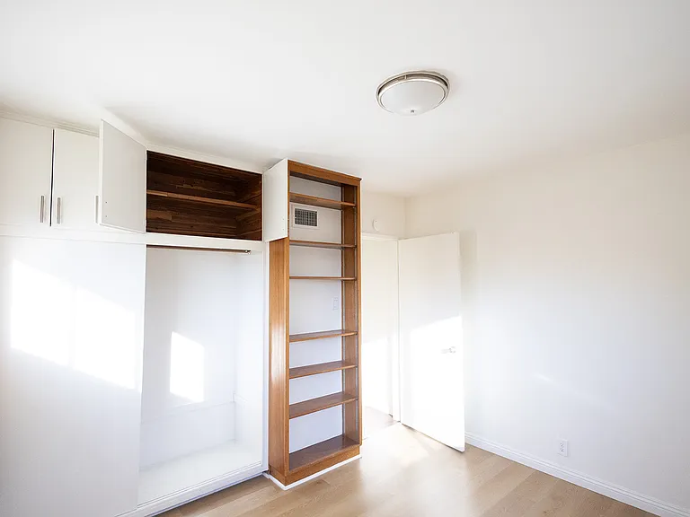 5461 E La Pasada St — Photo 32
