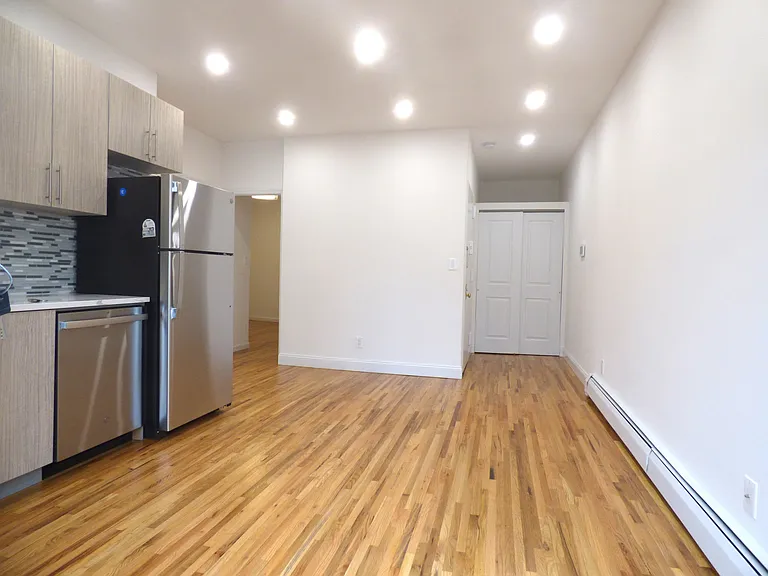 171 Avenue A #6A — Photo 4