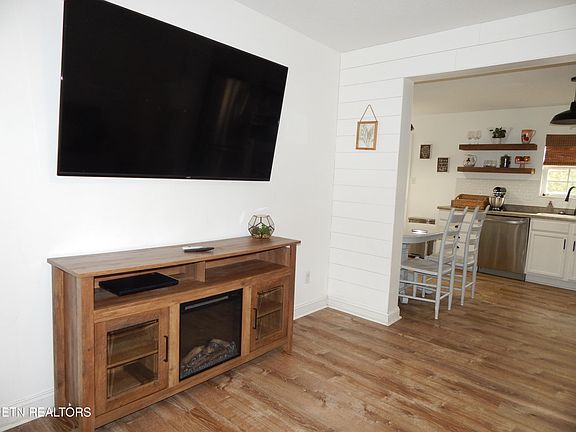 5th image of 1936 Palma Way