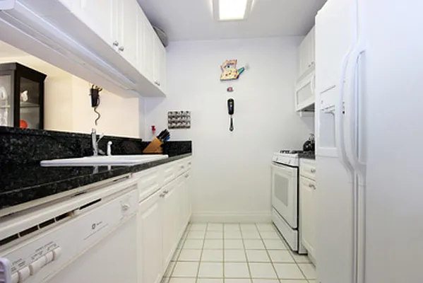 Sold by Citi Habitats | media 12