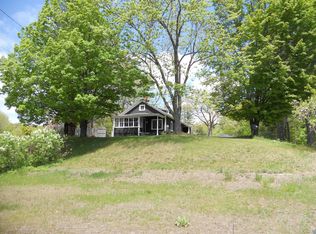 100 E Main St, Bradford, NH 03221