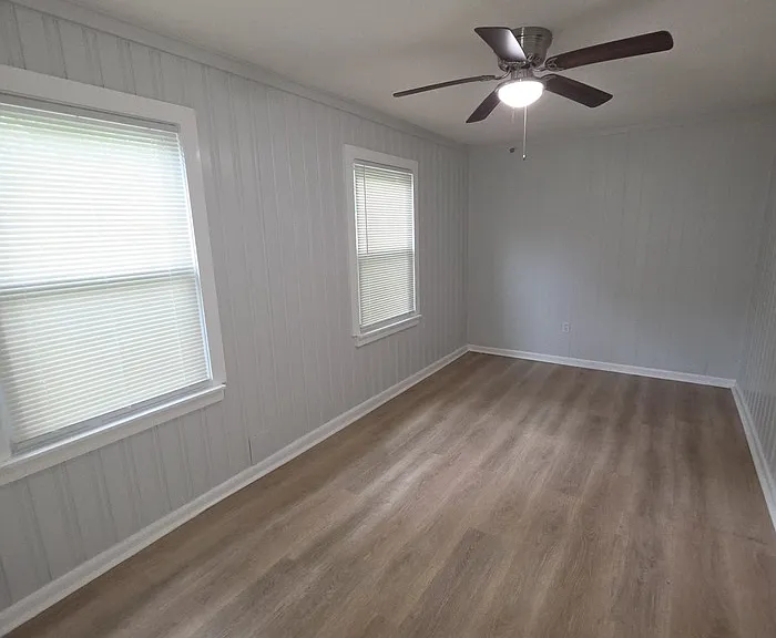724 N Willis Ave — Photo 10